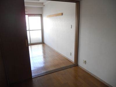 グランドパルティールⅢの洋室