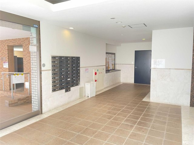 キャッスルコート東雲のエントランス