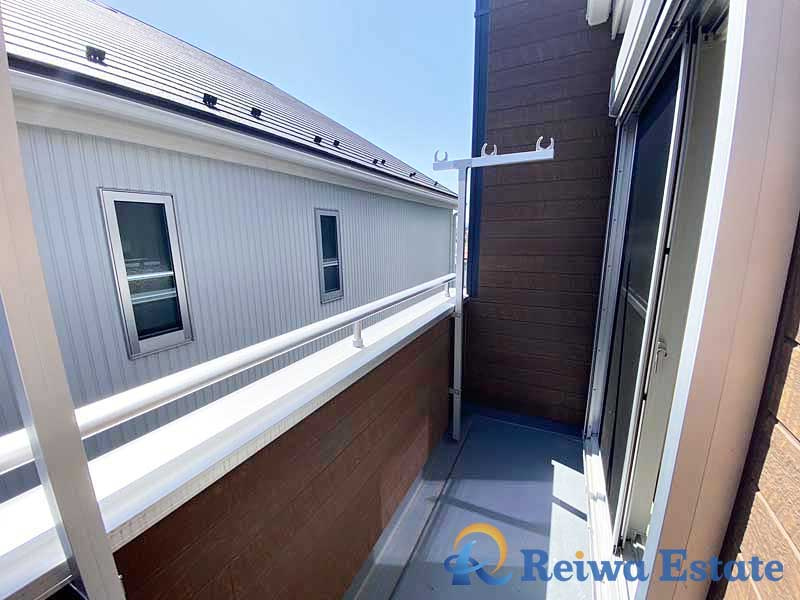 未入居戸建　藤沢市大鋸のバルコニー