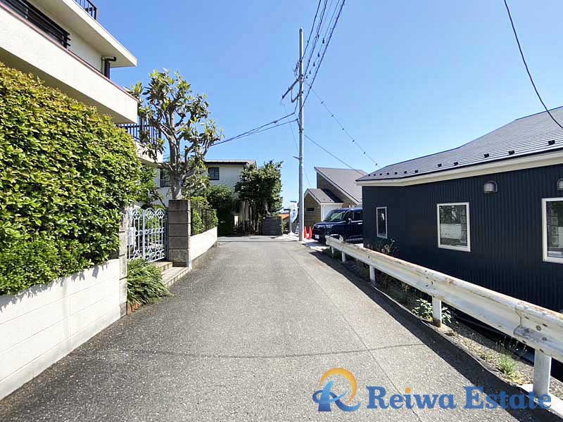 未入居戸建　藤沢市大鋸の前面道路含む現地写真