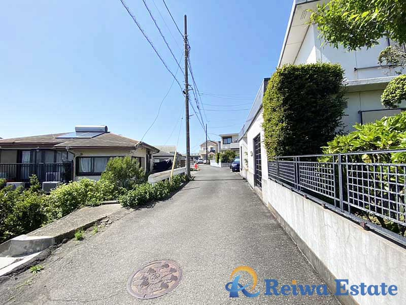 未入居戸建　藤沢市大鋸の前面道路含む現地写真