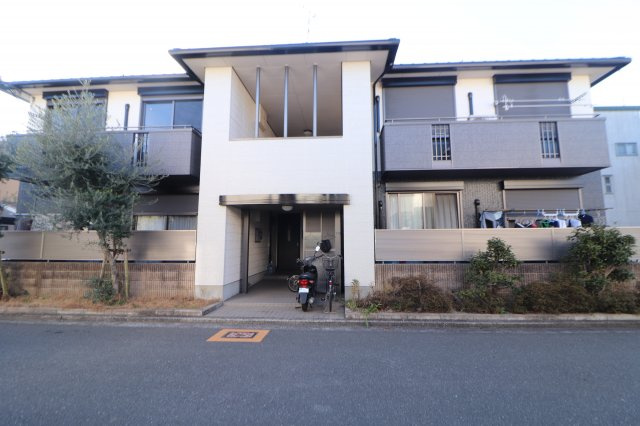 ラクシュミー鳥飼の外観