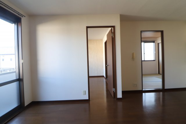 ラクシュミー鳥飼の寝室