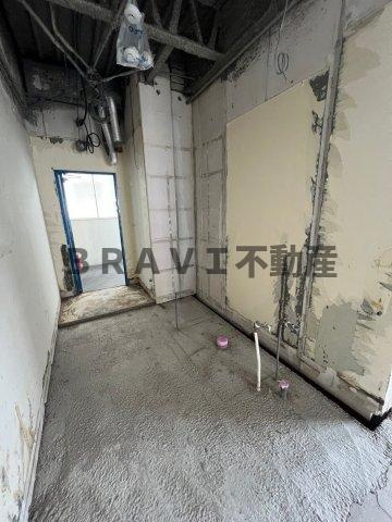 北川ビル　BRAVI不動産の玄関|【北川ビル】