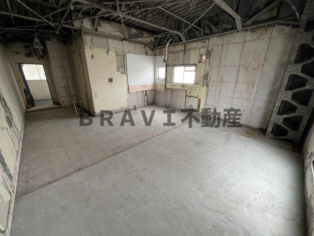 北川ビル　BRAVI不動産の居間・リビング|【北川ビル】