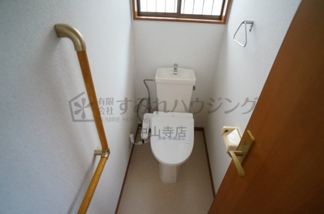 中山台戸建Ⅰのトイレ