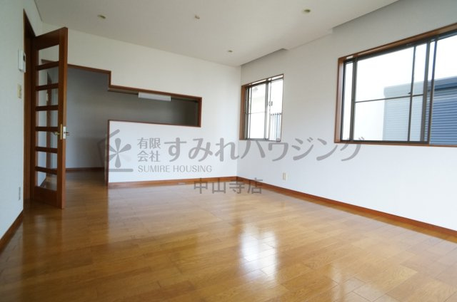 中山台戸建Ⅰの居間・リビング