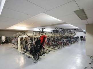 【その他共用部分】 | 屋内駐輪場です