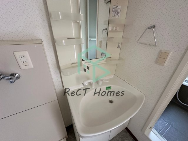 姫路市北条永良町のハイツの洗面所