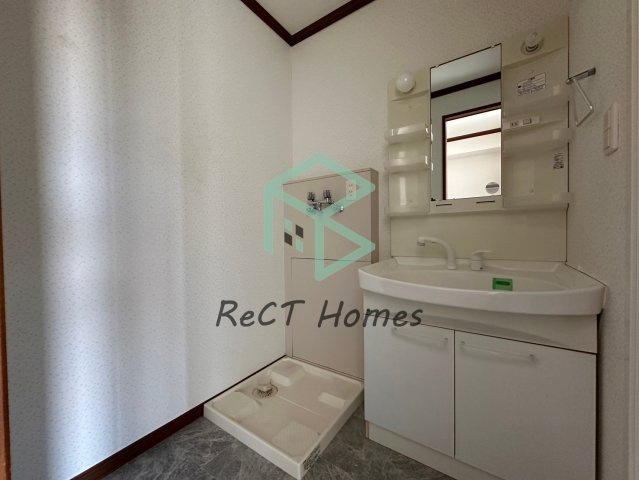 姫路市北条永良町のハイツの洗面所