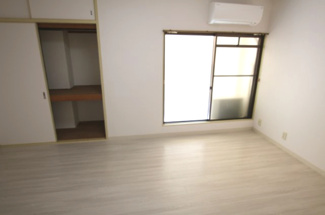 【洋室】 | サンティール門真 | 別のお部屋の参考写真です