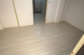 【洋室】 | サンティール門真 | 別のお部屋の参考写真です
