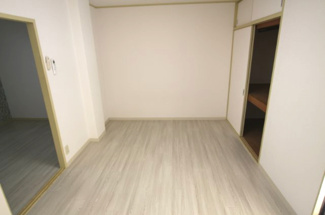 【寝室】 | サンティール門真 | 別のお部屋の参考写真です