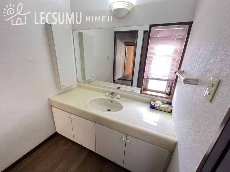 姫路市飾磨区構5丁目／中古戸建の洗面所