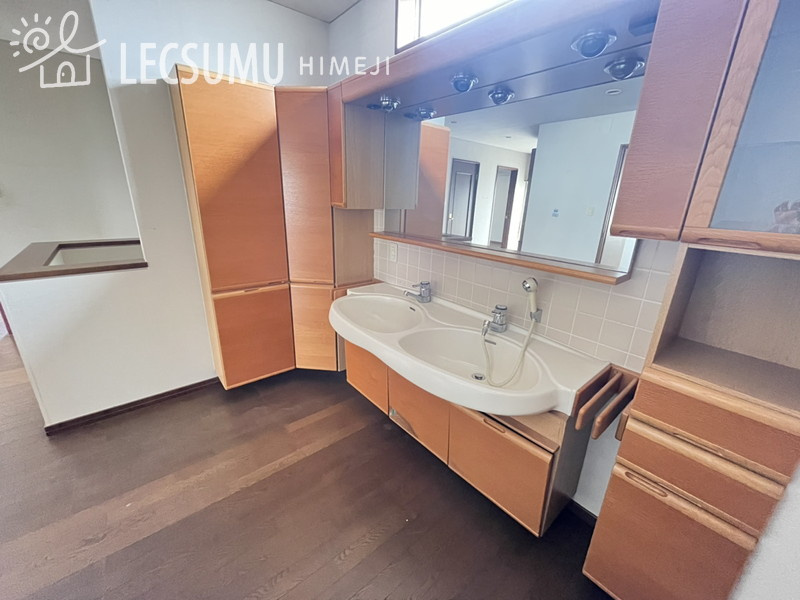 姫路市飾磨区構5丁目／中古戸建の洗面所