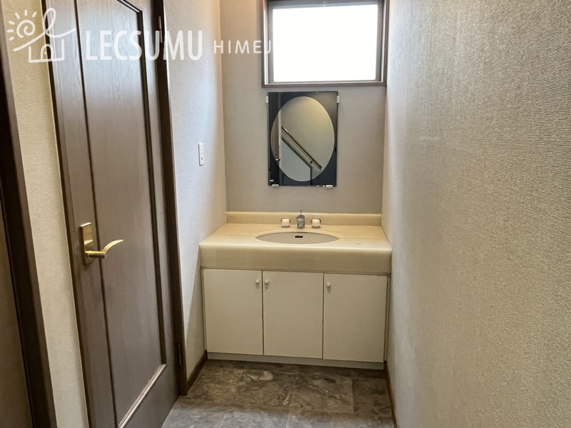 姫路市飾磨区構5丁目／中古戸建の洗面所