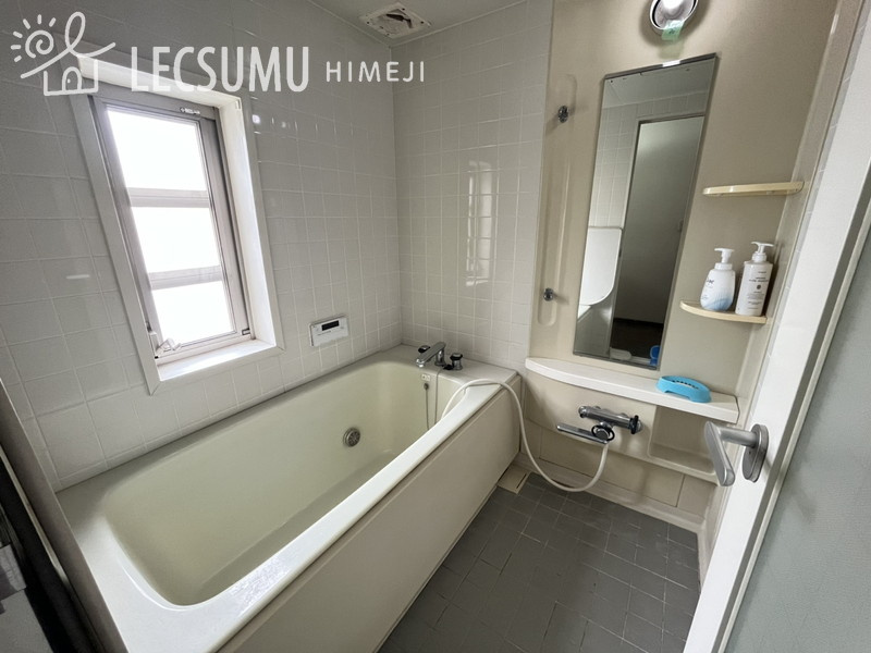 姫路市飾磨区構5丁目／中古戸建の浴室