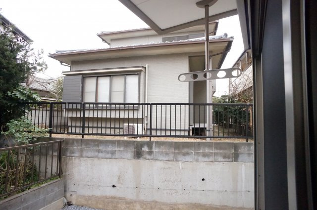 ヴィライグレットのバルコニー|洗濯物はこちらへ