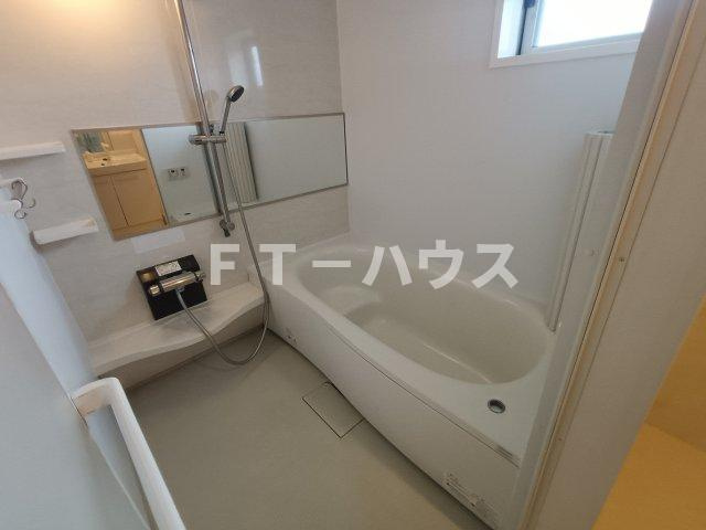 ウェルデンス幕張の浴室