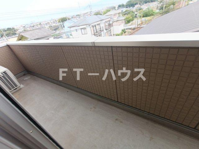 ウェルデンス幕張のバルコニー