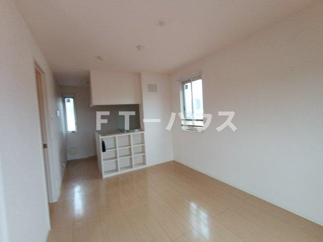 ウェルデンス幕張の居間・リビング