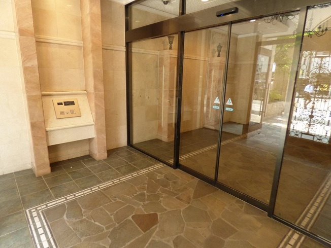 【エントランス】プレサンス名古屋駅前ヴェルロード
