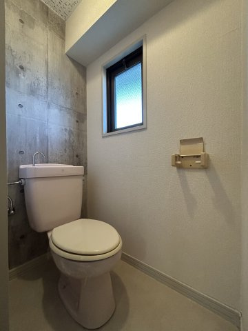 ドミール小出のトイレ