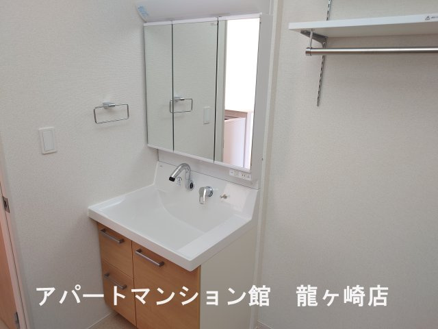 レジデンシアAの独立洗面台