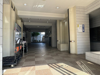 【エントランス】