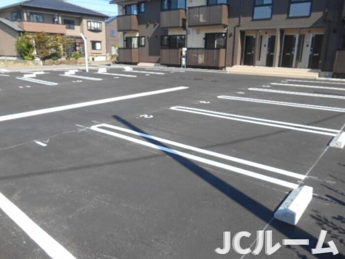 セジュールハナミズキの駐車場