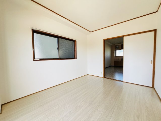 サンハイツ諸藤の居間・リビング