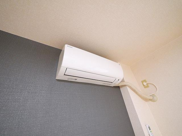 グレースコート恋の窪の設備|エアコン
