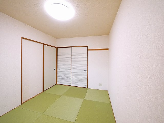 グレースコート恋の窪の和室|明るい和室です