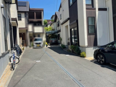 【前面道路含む現地写真】 | 枚方市朝日丘町　戸建