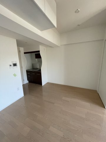 セレニテ江坂ルフレの居間・リビング|イメージとして同建物他部屋を表示しています