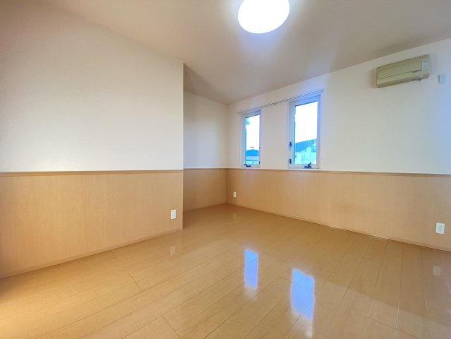 サウスクリスタルⅡの居間・リビング