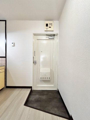 らっこマンションこつこつの玄関