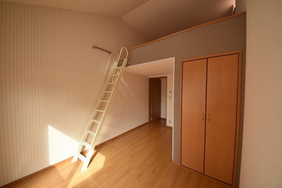 【居間・リビング】 | コンフォートベネフィス井尻NEXT１ | 別号室の写真になります。現況優先。