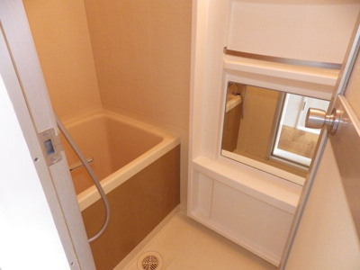 【浴室】 | ジョグtutumi | 別号室の写真になります。現況優先。