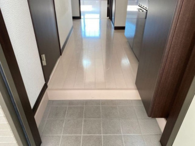 【玄関】 | セゾン・ドゥ・ブランシェ千葉中央 | ※同物件・同タイプの写真です。