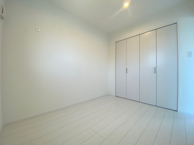 【寝室】