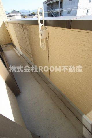 ライフハウス北原Ⅱのバルコニー|お洗濯にも便利なバルコニー付き