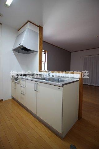 ライフハウス北原Ⅱのキッチン|コンパクトなキッチンで掃除もラクラク