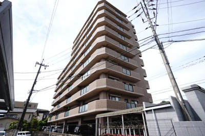 【外観】 | 【上質リノベ】ヴェルパーク地御前 | 現地（2024年5月30日10：00頃）撮影