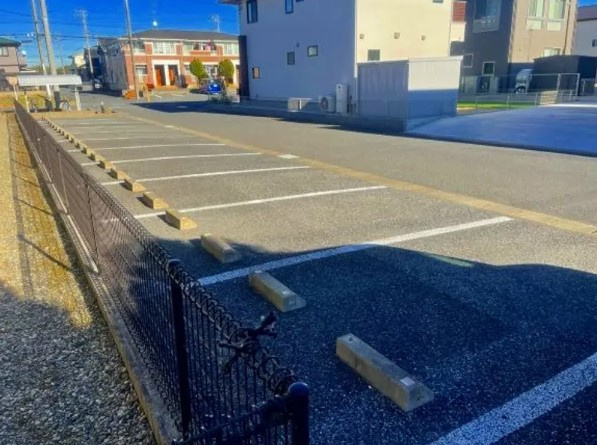 ＧＯＬＤ ＬＥＯ Ⅱの駐車場