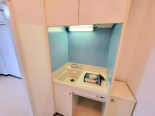 スタンドアップ本町のキッチン