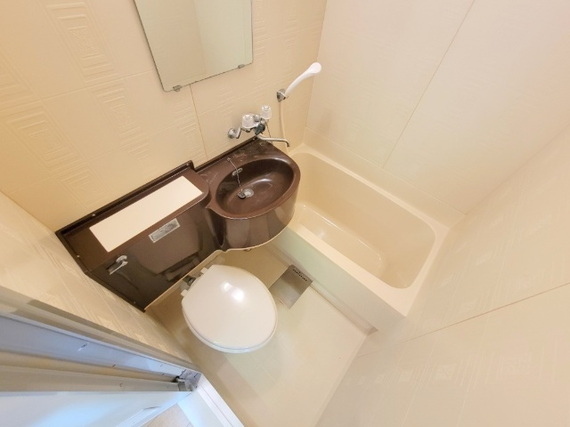 スタンドアップ本町の浴室