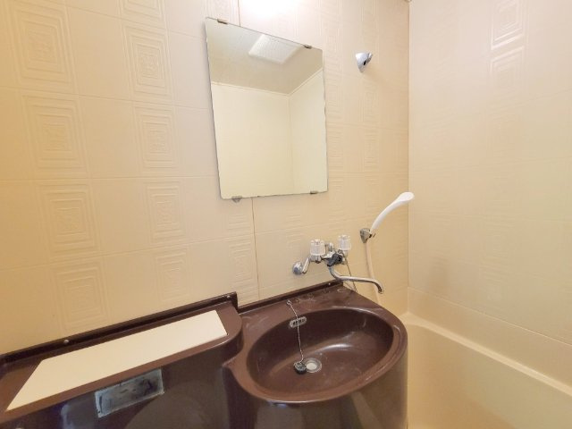 スタンドアップ本町の洗面所