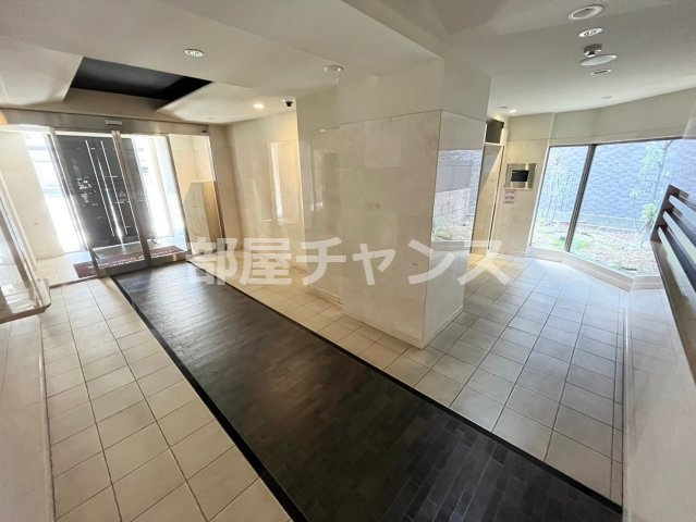 プレサンス鶴舞グリーンパークのロビー