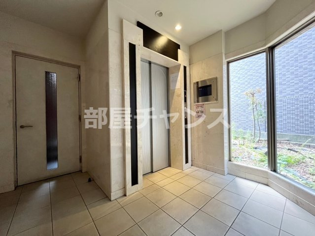 プレサンス鶴舞グリーンパークのロビー